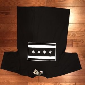 NWT Chicago’s The Alley Chicago tee